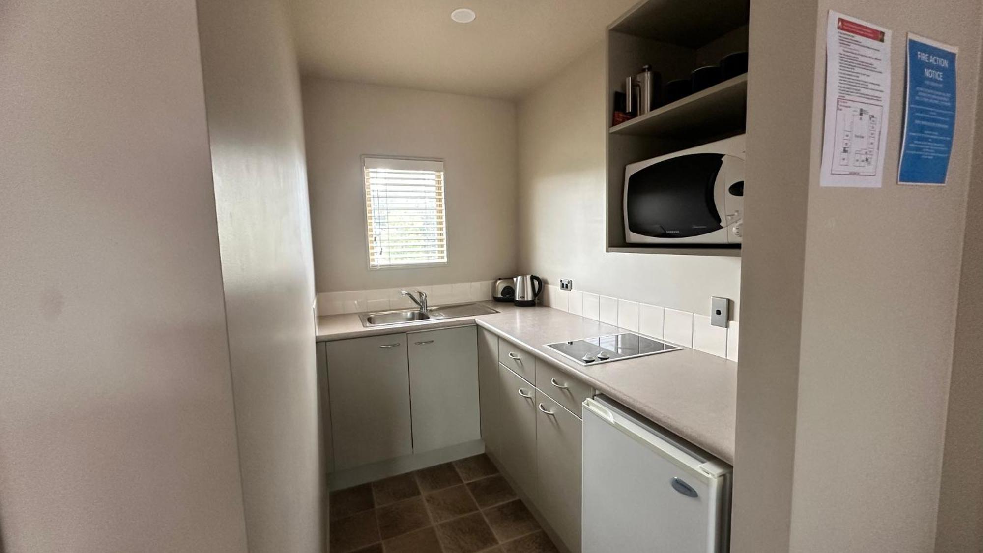 The Suites Ashburton Bagian luar foto